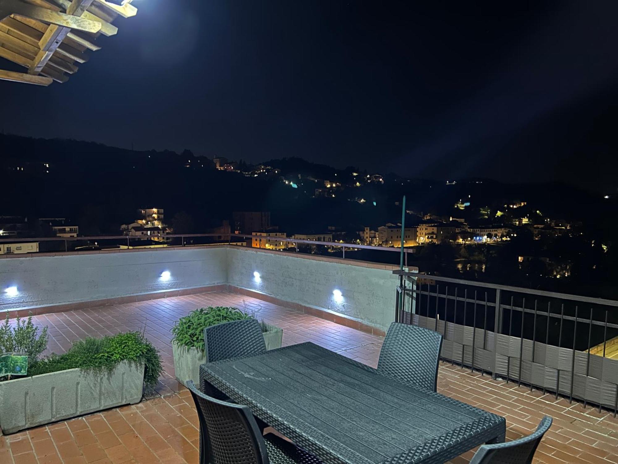 Sesto Piano Apartment Incisa in Val d'Arno Extérieur photo